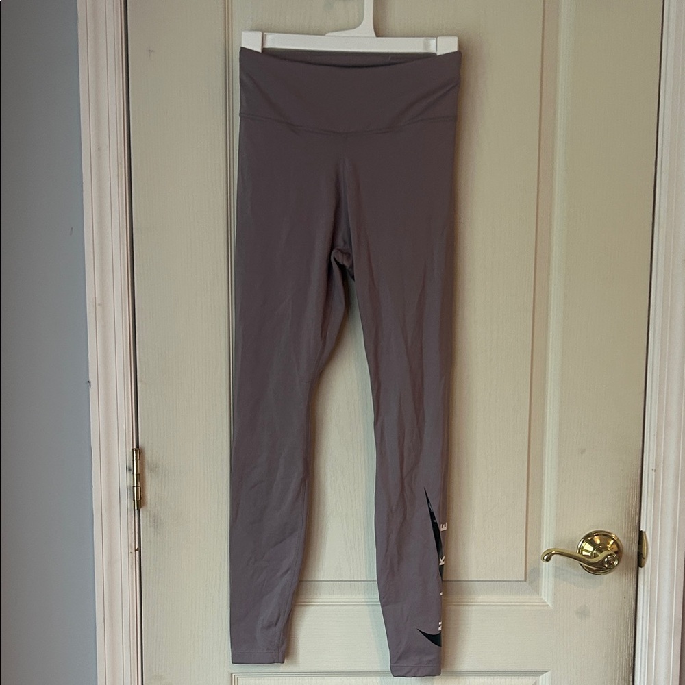 Gray High-Waisted Nike Leggings